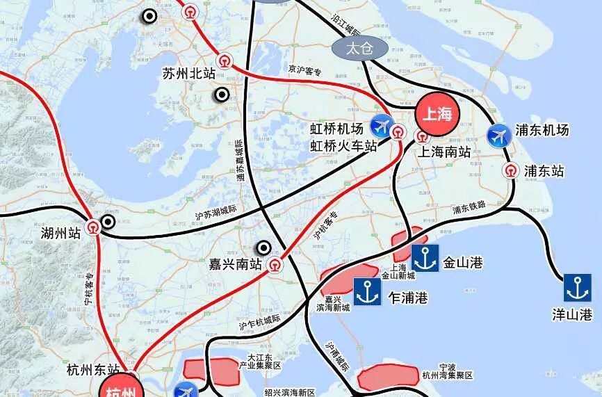 有 22号线交通轨道,从金山卫出发,30分左右即可抵达上海南站,换乘地铁