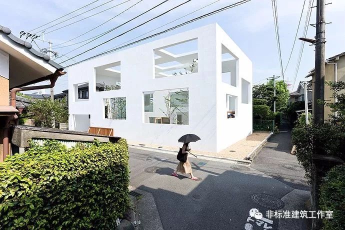 推送之后, 后台收到很多留言说, 人家日本建筑就把本国传统和现代设计