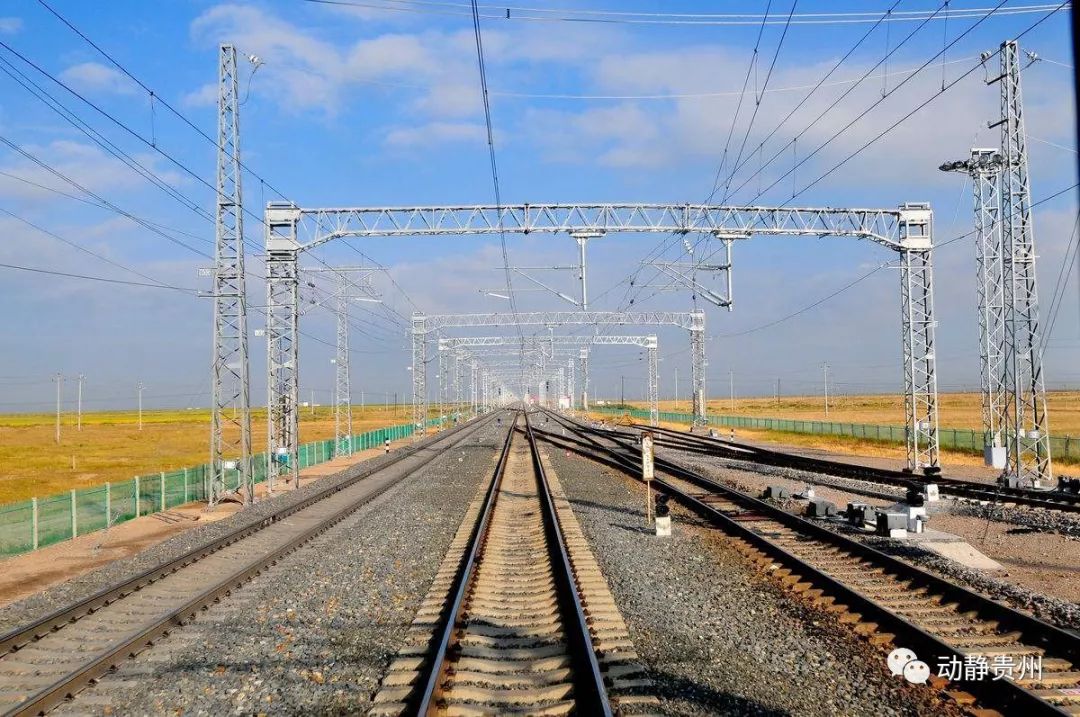 以及 兴永郴赣铁路途经罗甸和平塘后3个路线走向方案的经济价值及优势